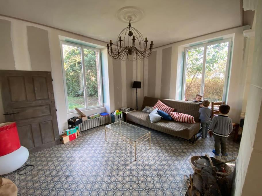 Maison Leocha Sablons-sur-Huisne Buitenkant foto