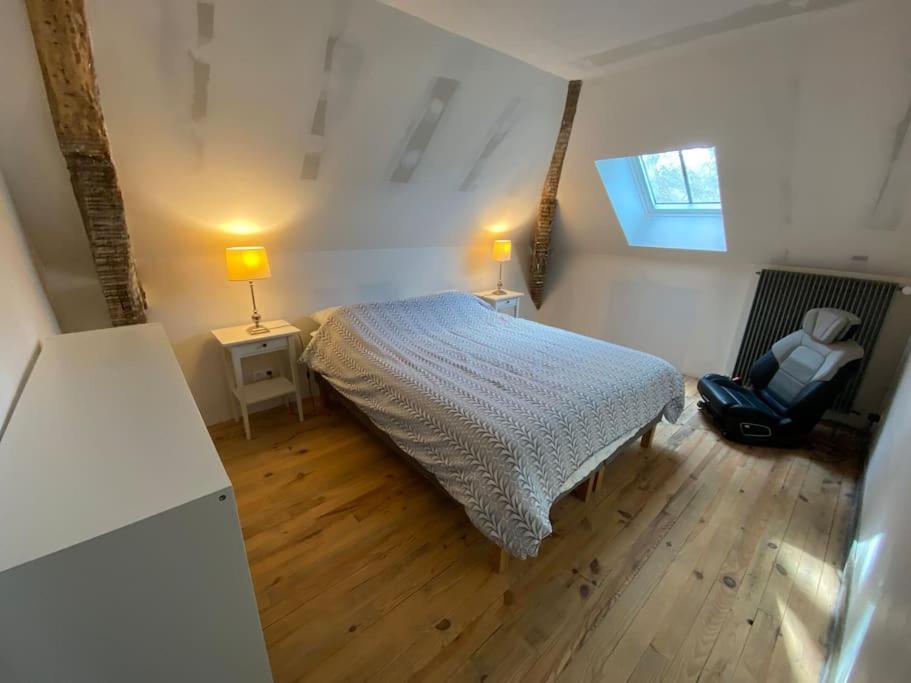 Maison Leocha Sablons-sur-Huisne Buitenkant foto